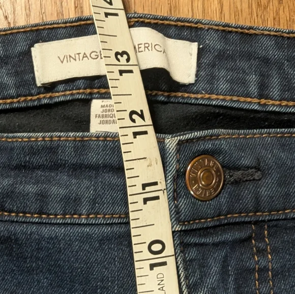 🌟 Vintage America Straight-Up Jeans | Size 16/33 | Timeless Dark Wash Classic - Picture 10 of 10